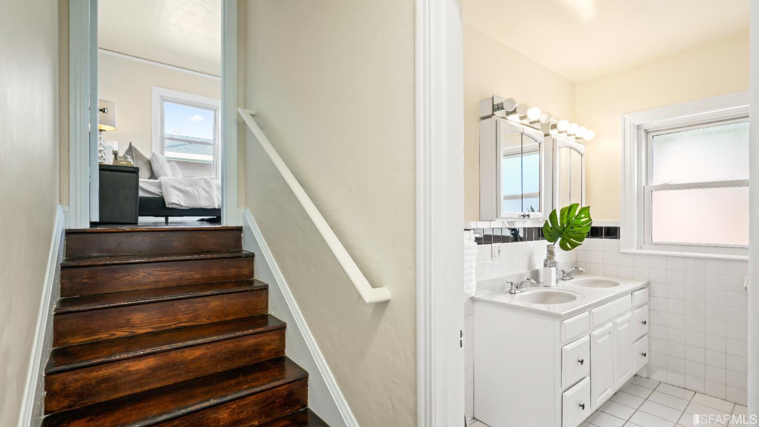 5205 Macdonald Avenue