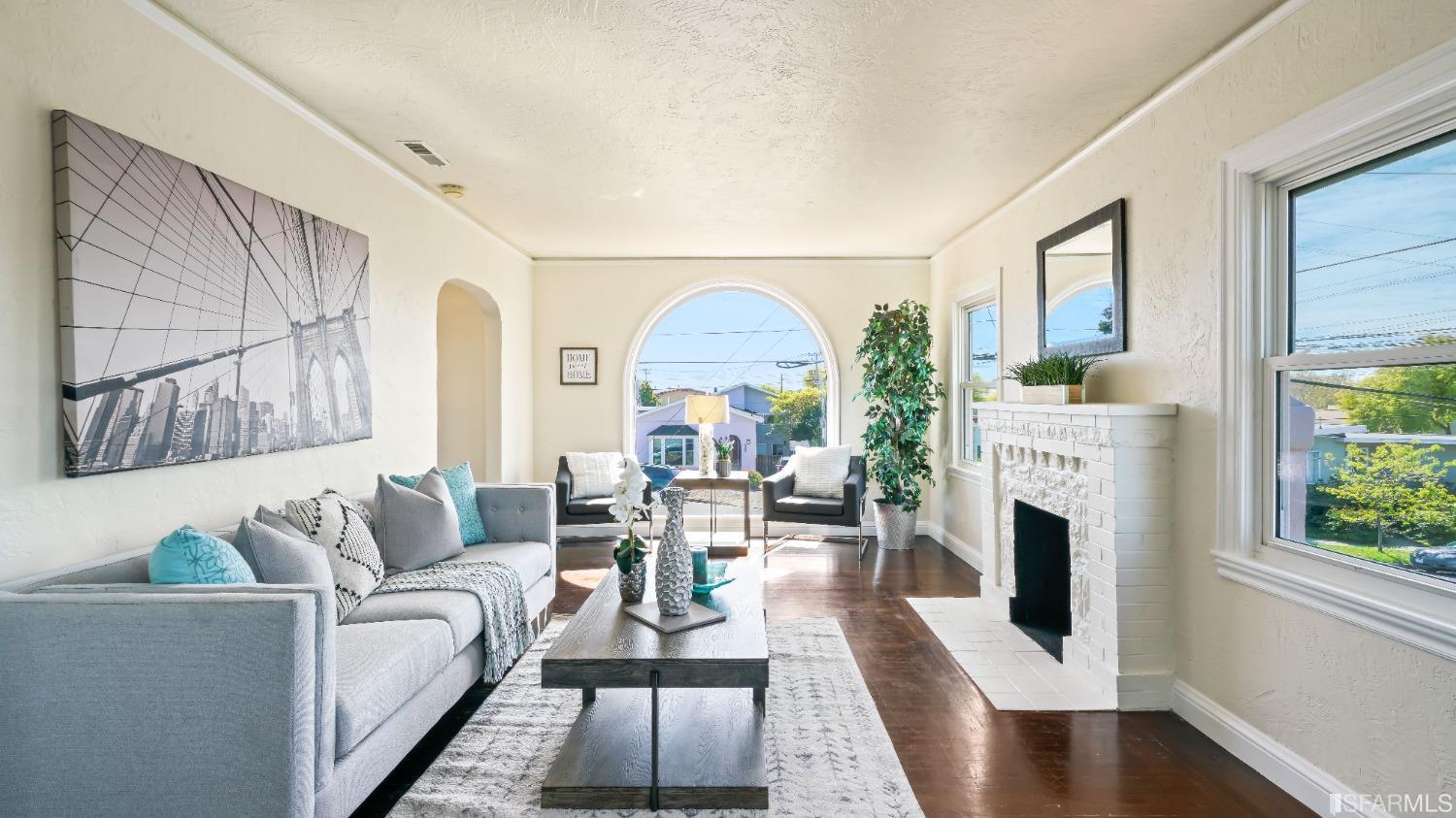 5205 Macdonald Avenue