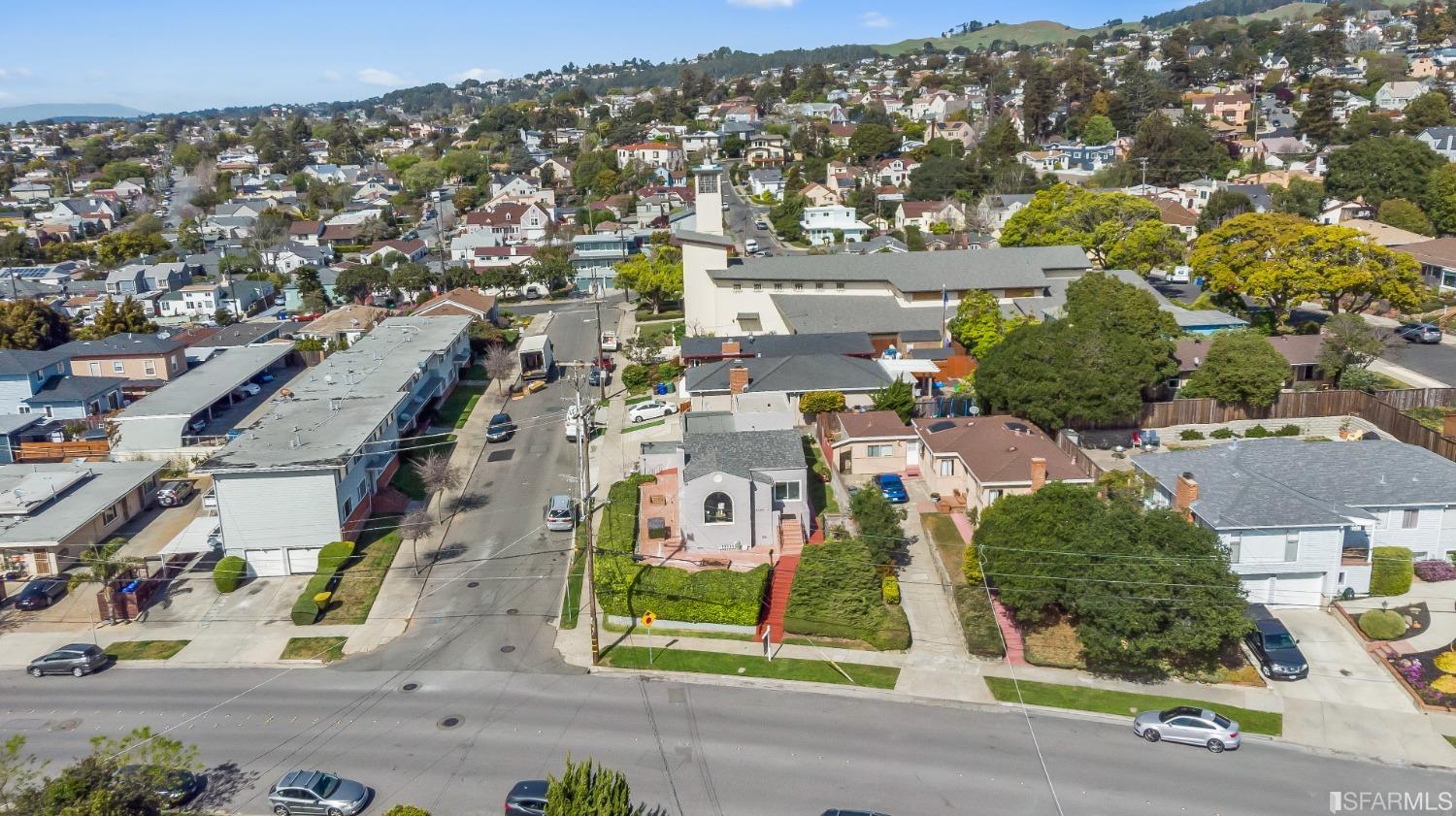 5205 Macdonald Avenue