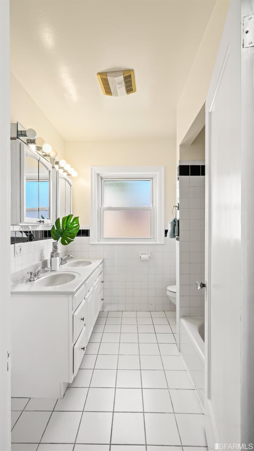 5205 Macdonald Avenue