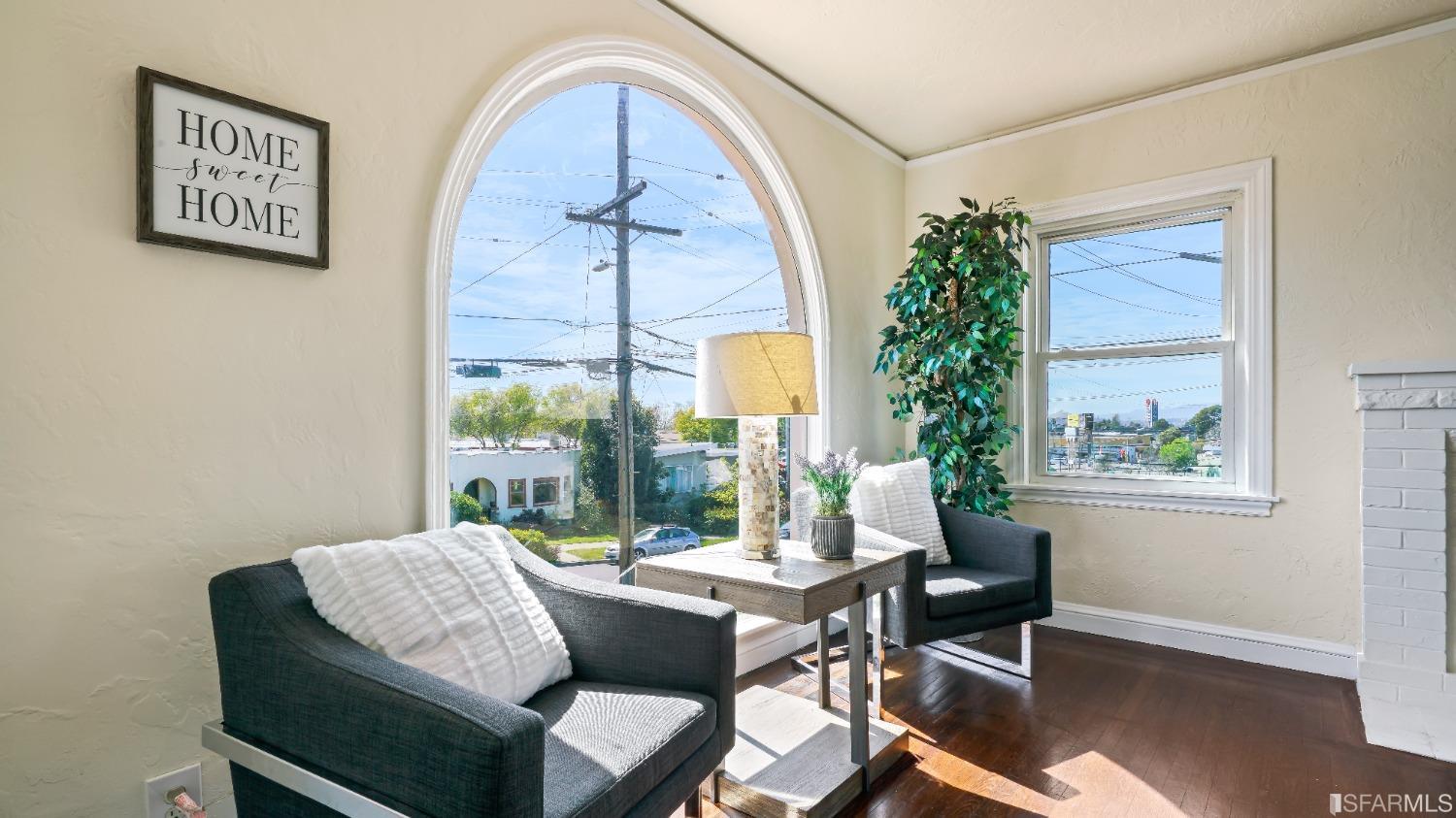 5205 Macdonald Avenue