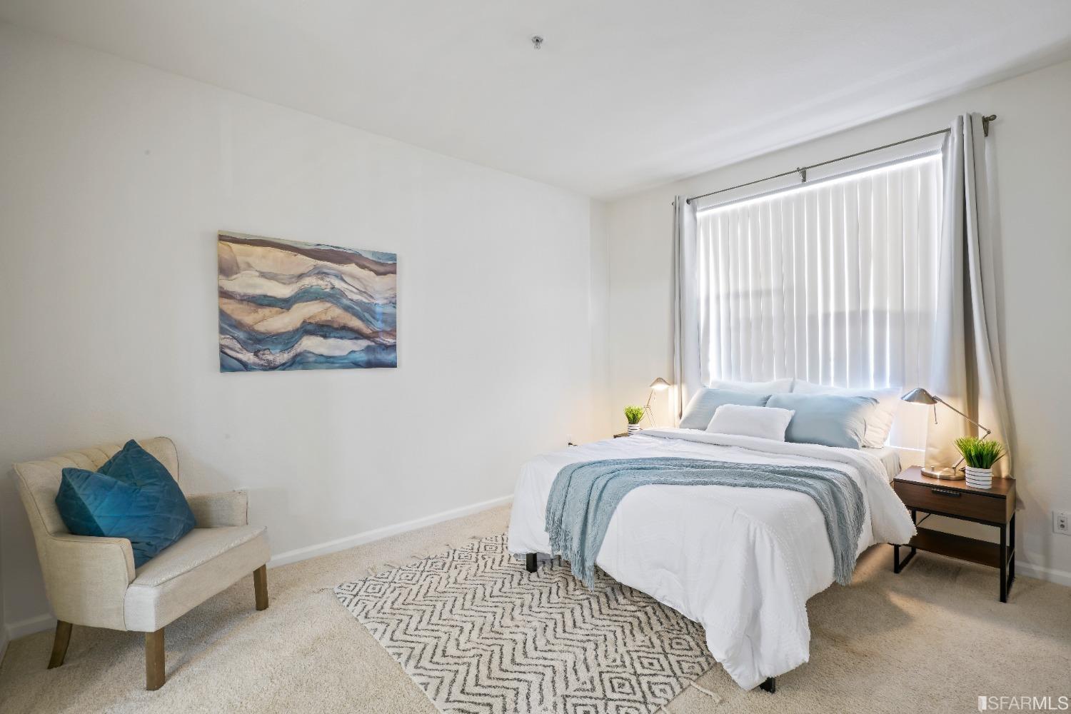 301 Crescent Court # 3417