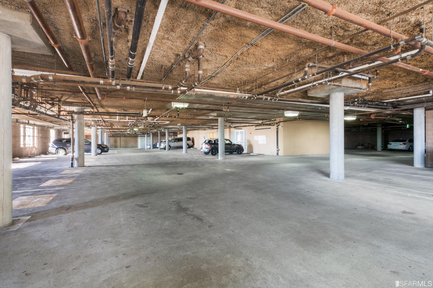 301 Crescent Court # 3417