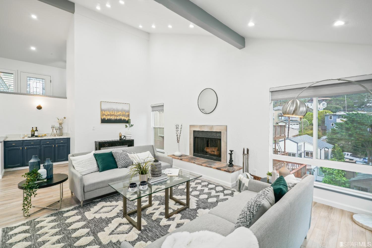 262 Beaumont Boulevard