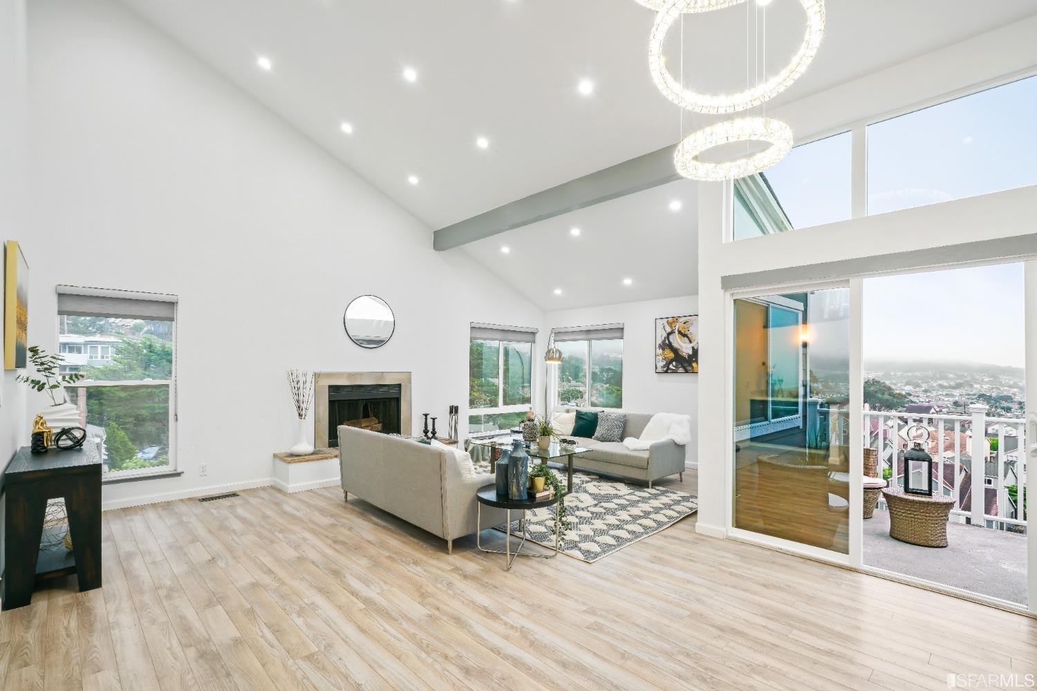 262 Beaumont Boulevard