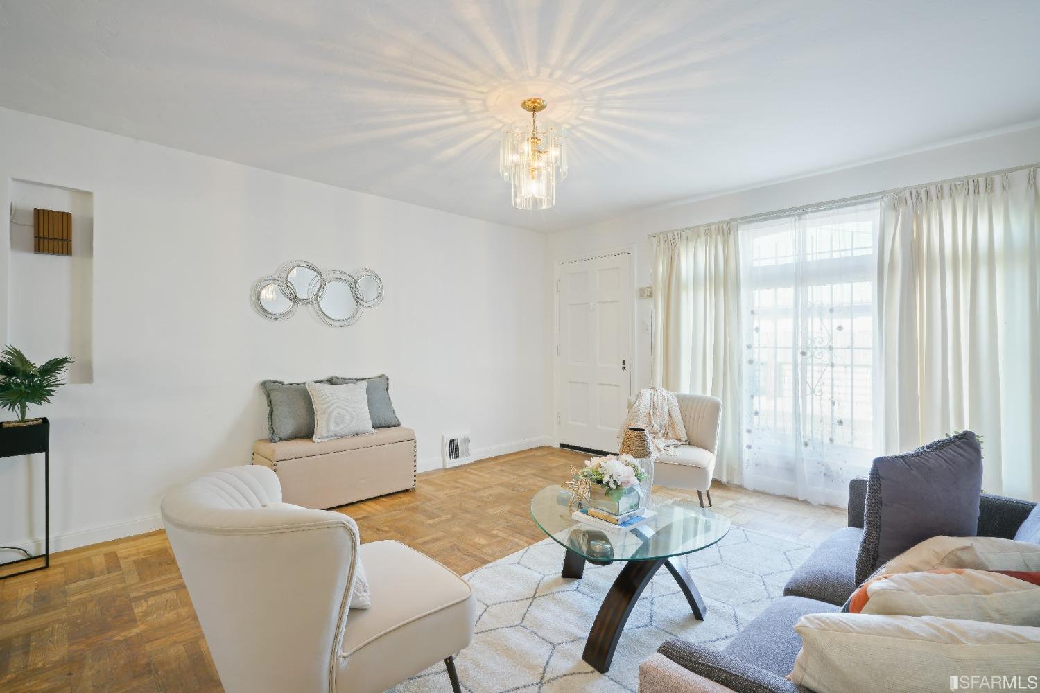 1215 Jamestown Avenue