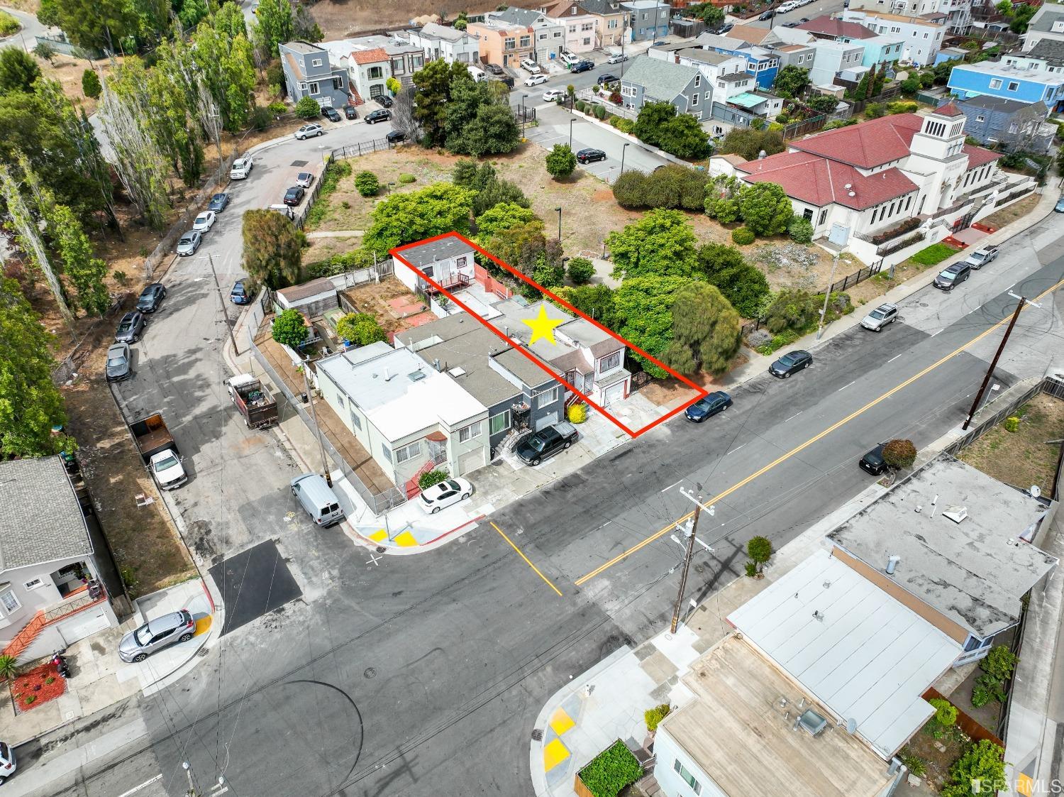 1215 Jamestown Avenue