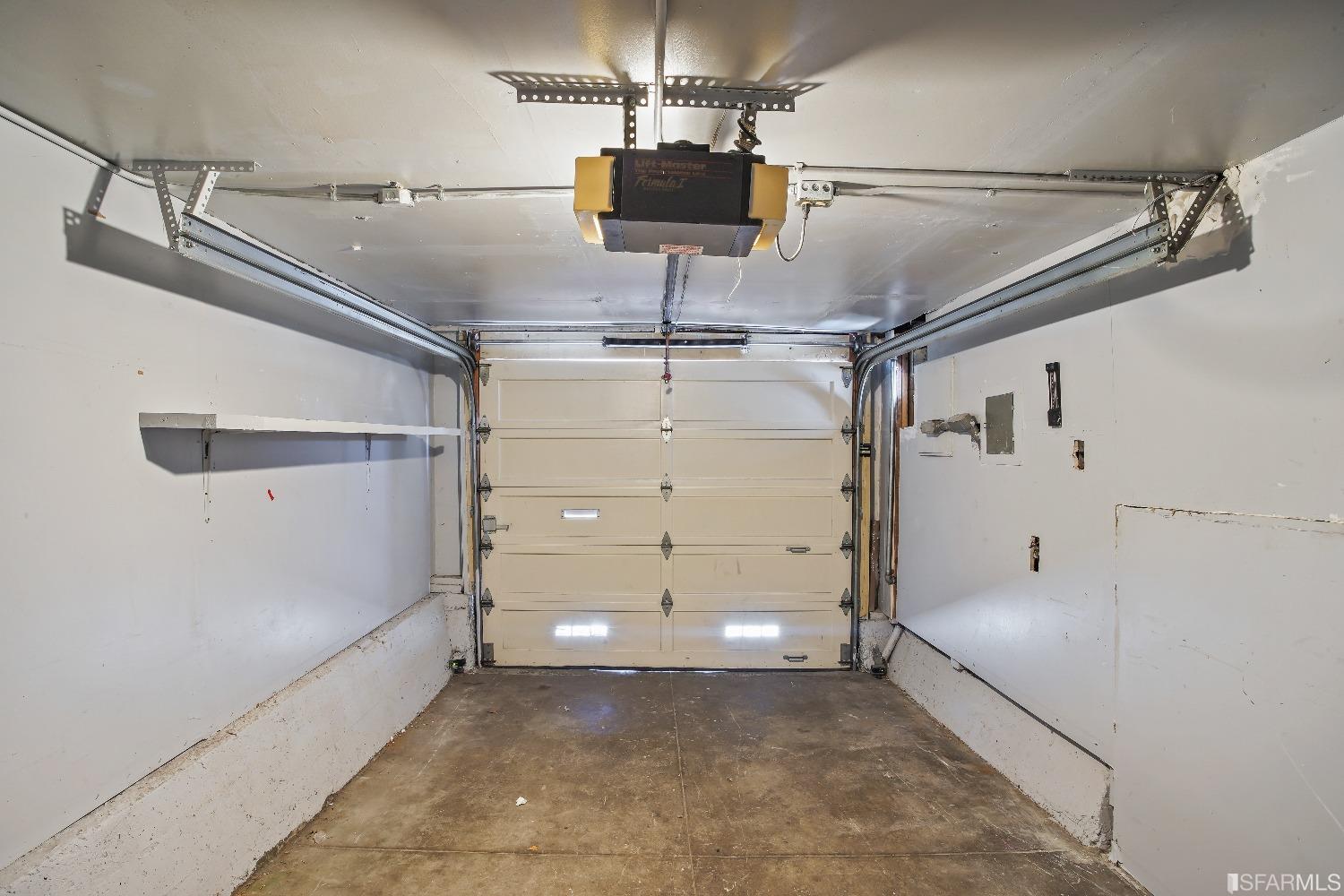 1215 Jamestown Avenue