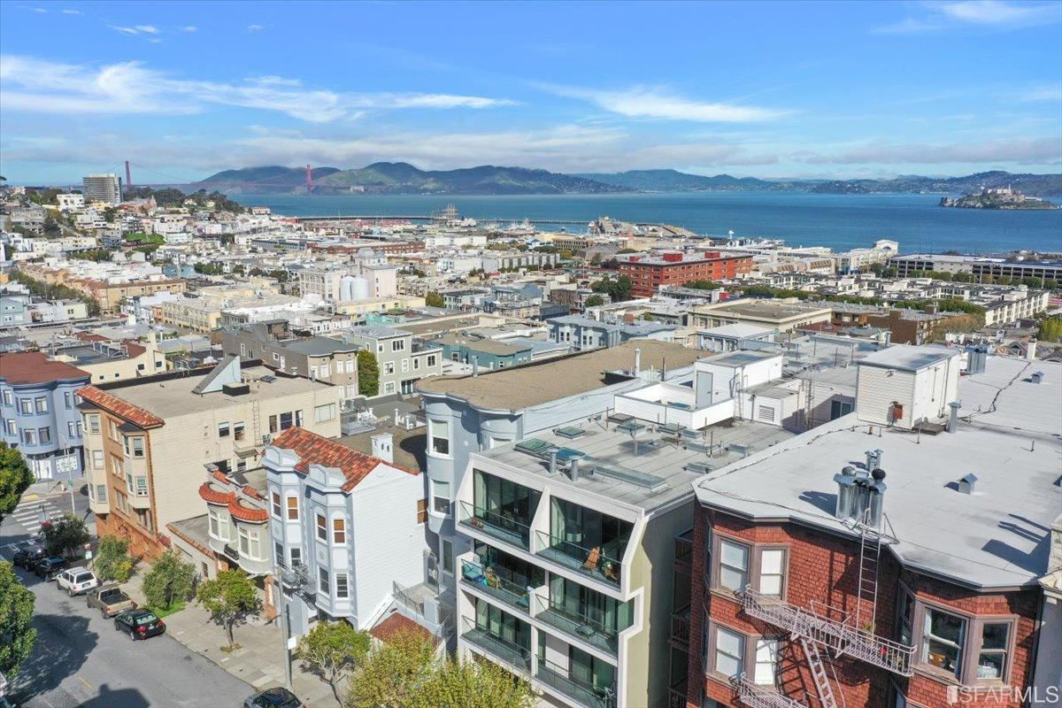 454 Lombard Street # 9