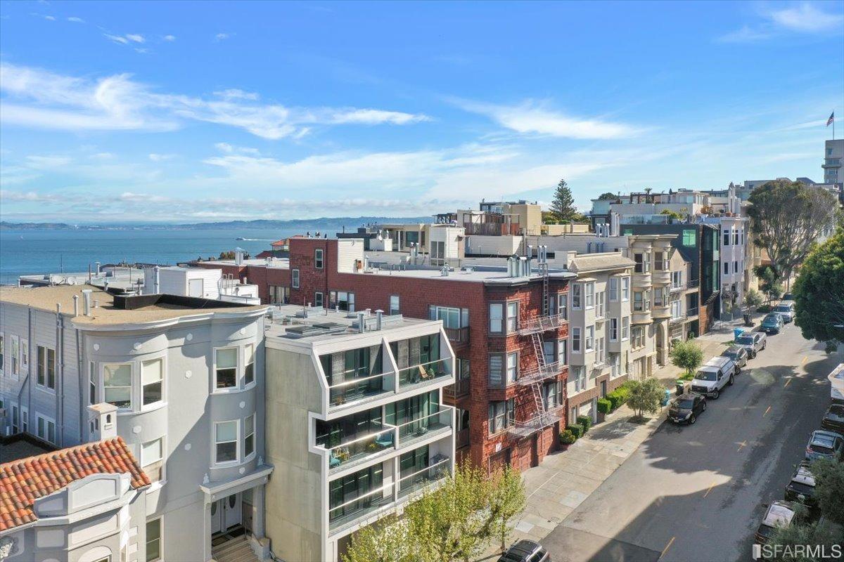 454 Lombard Street # 9