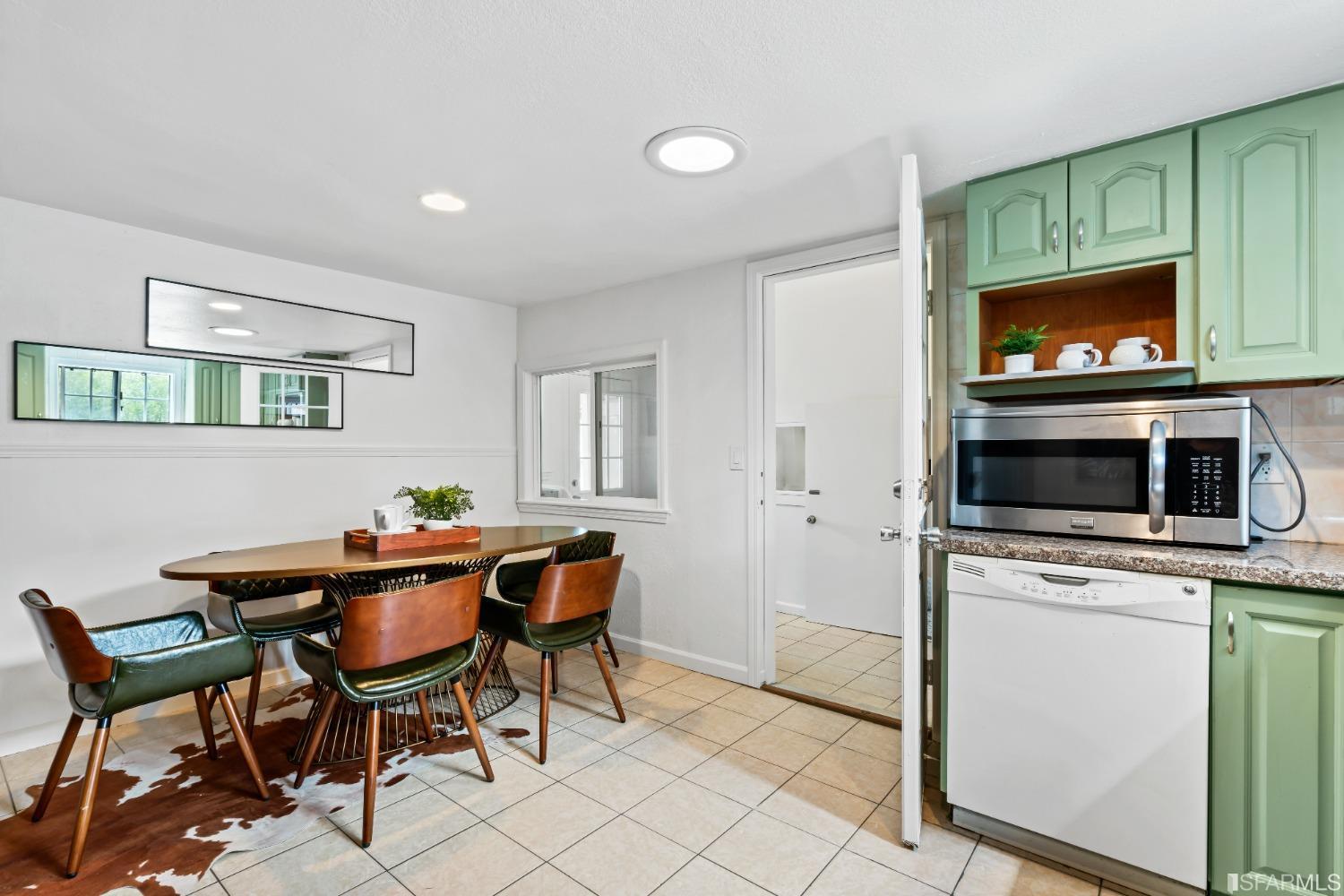 111 N Railroad Avenue