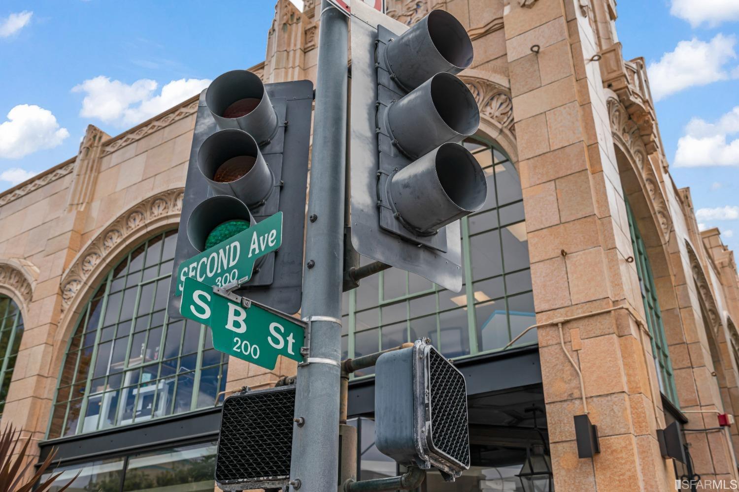 111 N Railroad Avenue