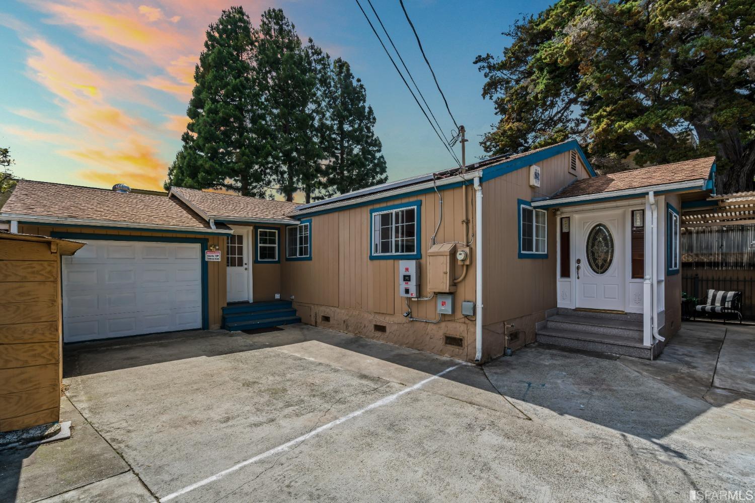 111 N Railroad Avenue