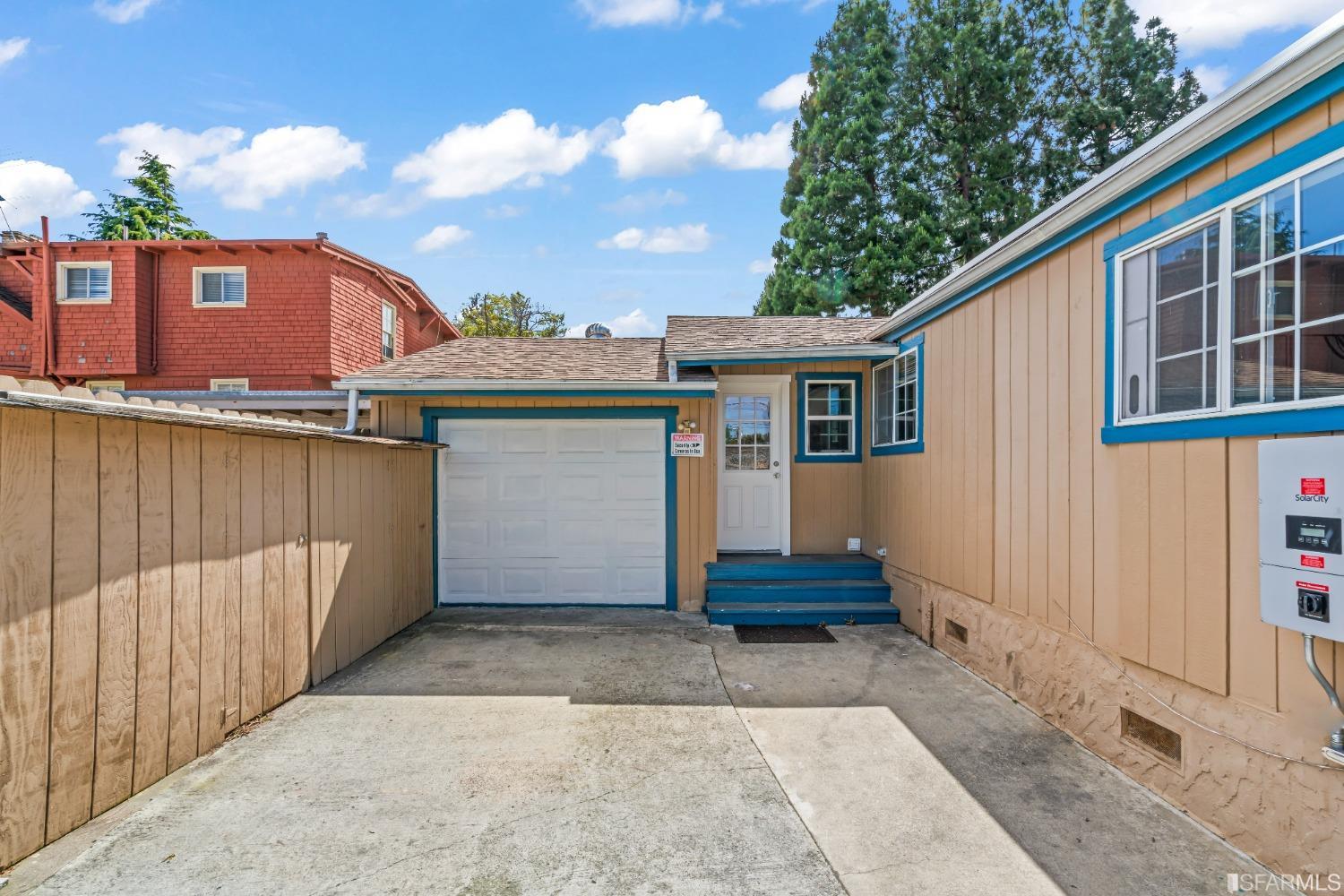 111 N Railroad Avenue