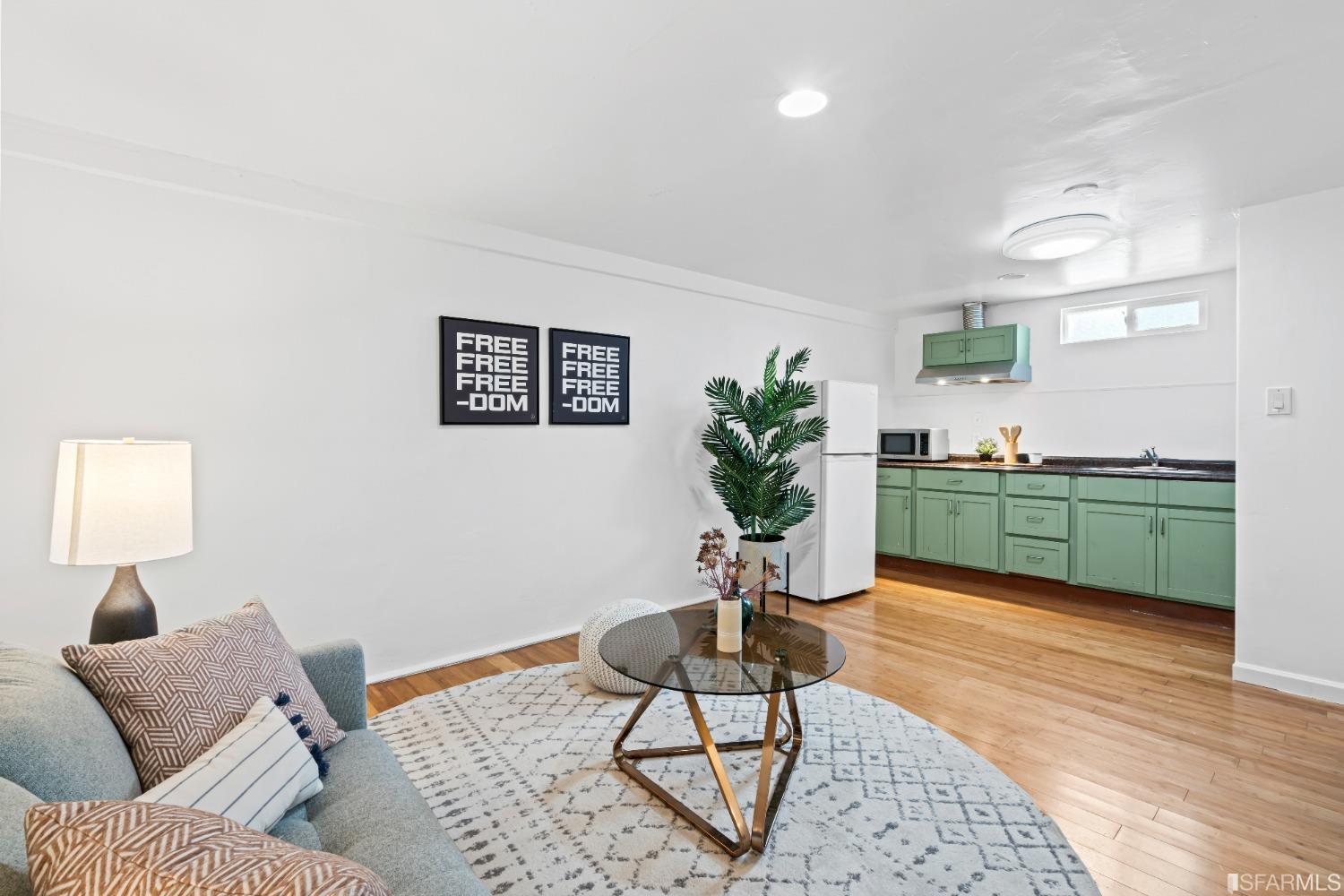 111 N Railroad Avenue