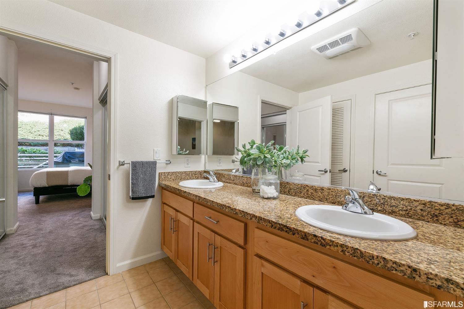 401 Crescent Court # 4103