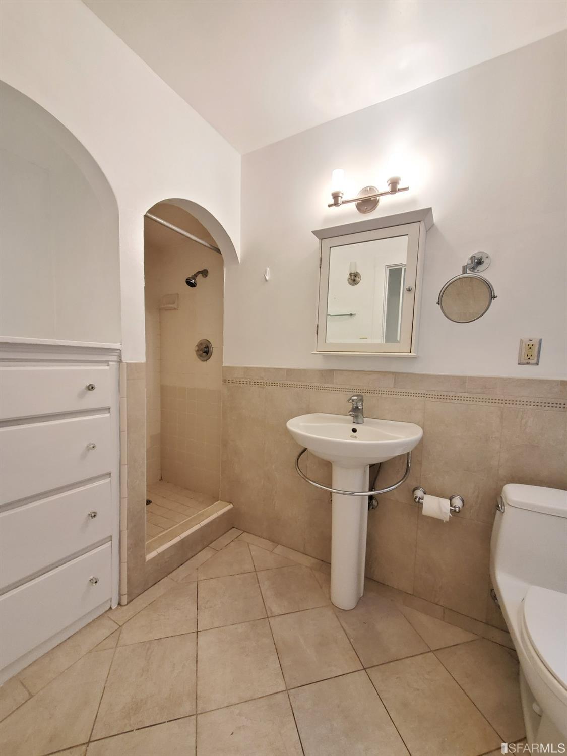 3810 Divisadero Street # 2