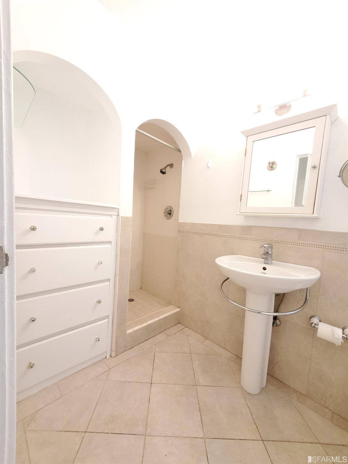 3810 Divisadero Street # 2