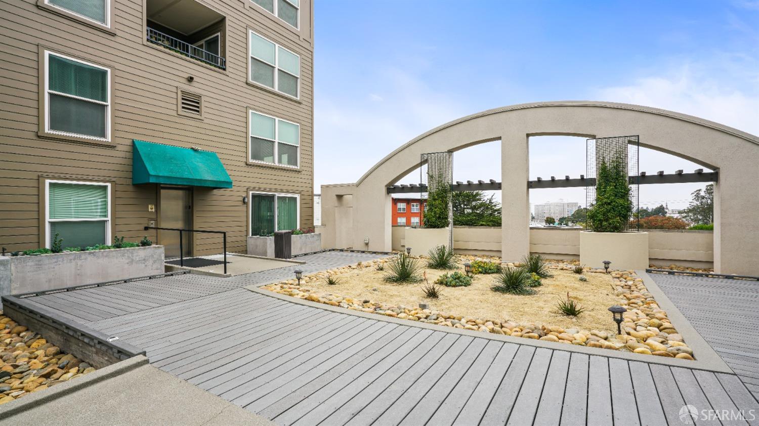 8100 Oceanview Terrace # 114