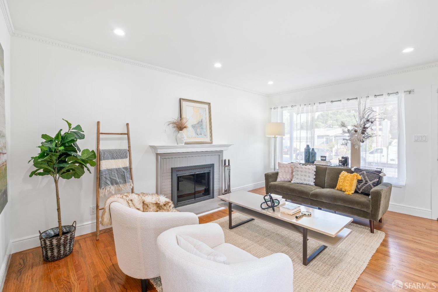 641 Del Monte Avenue