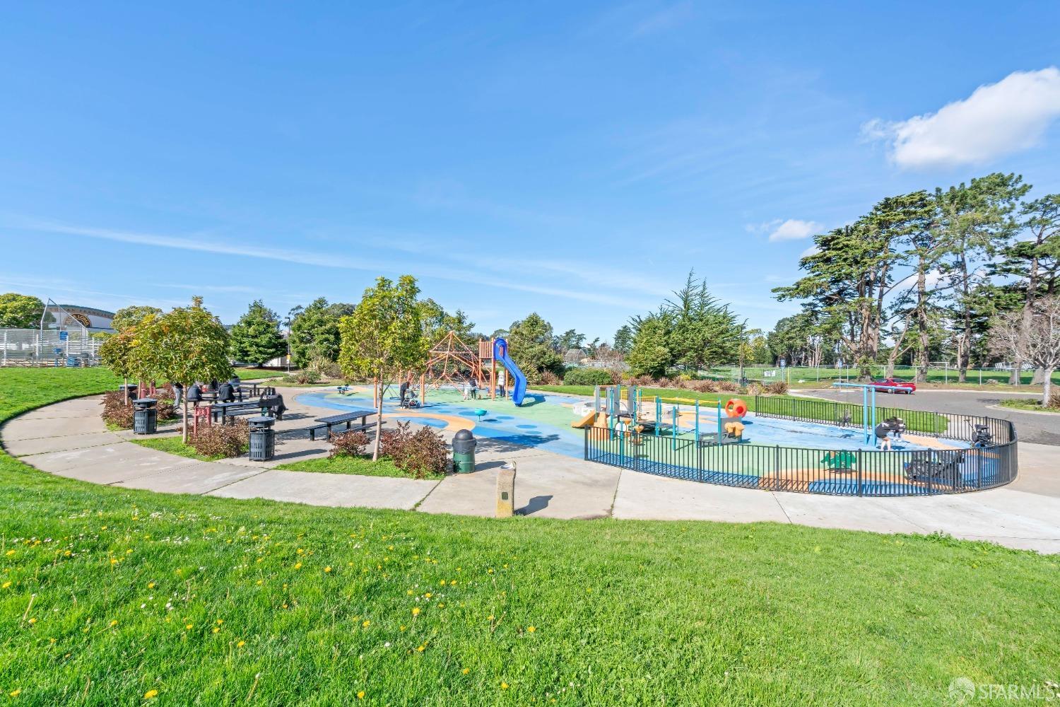 641 Del Monte Avenue