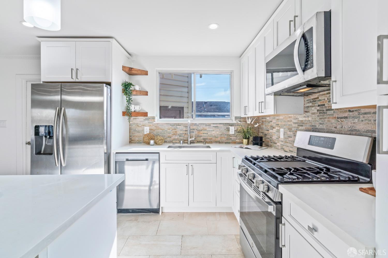 641 Del Monte Avenue