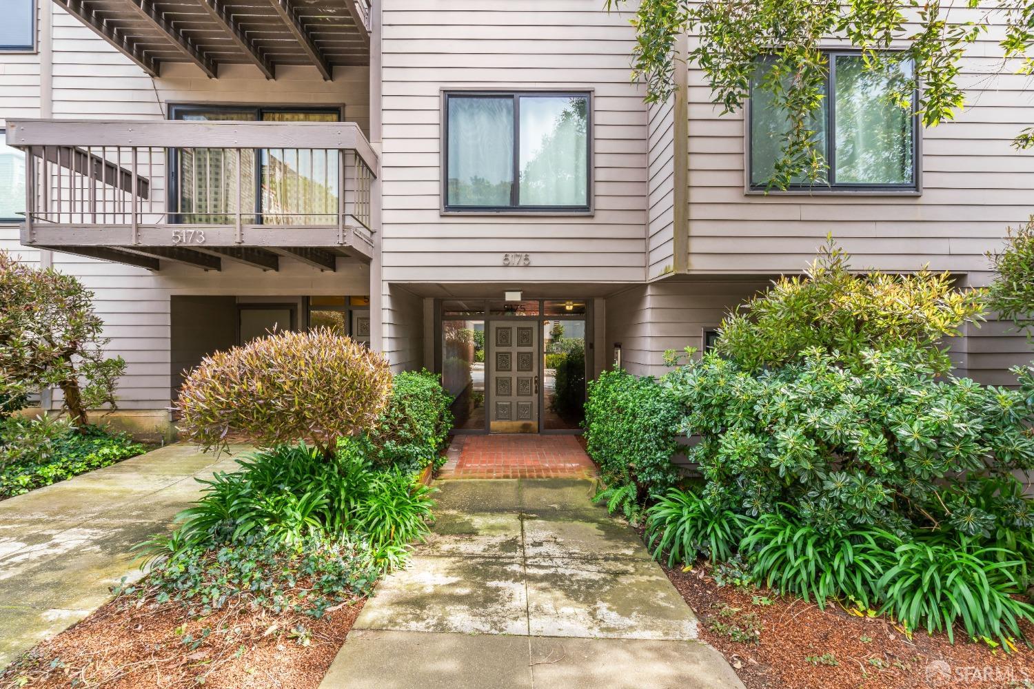 5175 Diamond Heights Boulevard # 209