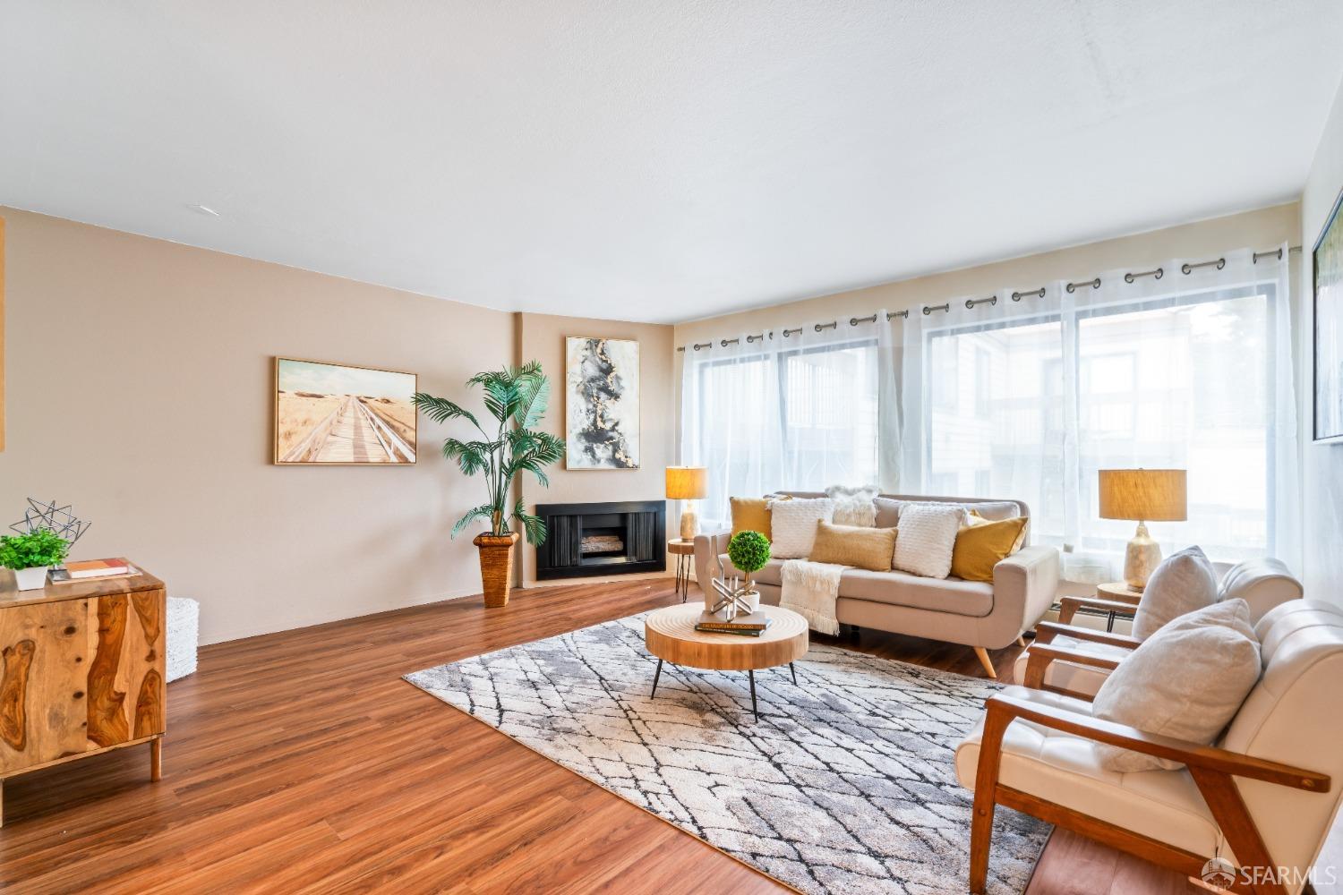 5175 Diamond Heights Boulevard # 209