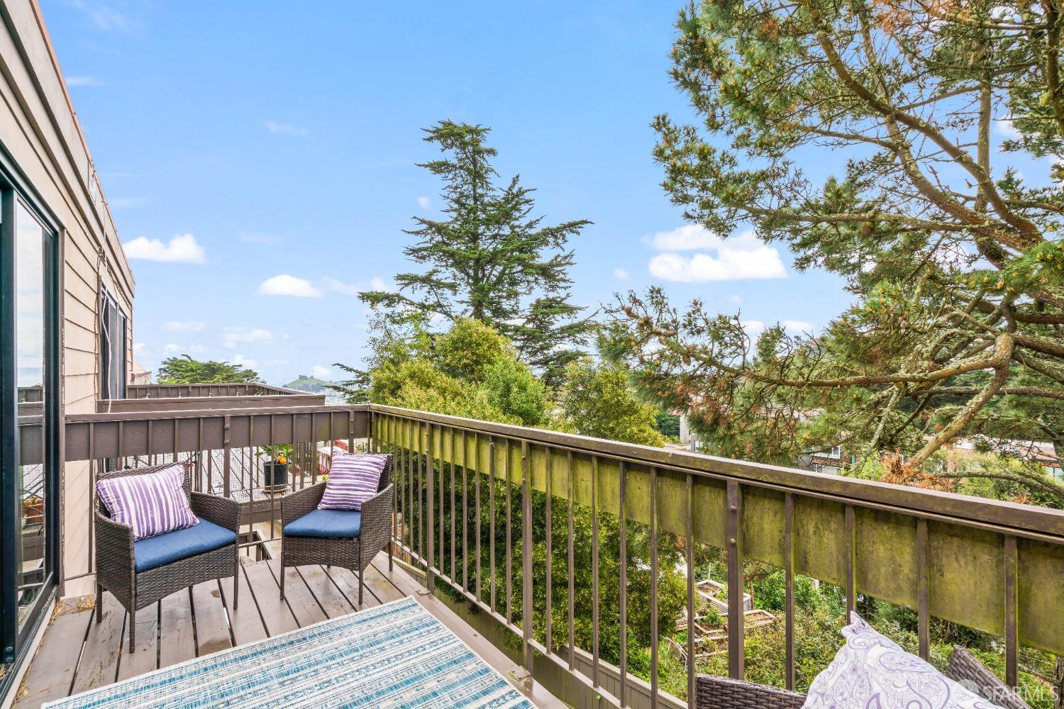 5175 Diamond Heights Boulevard # 209