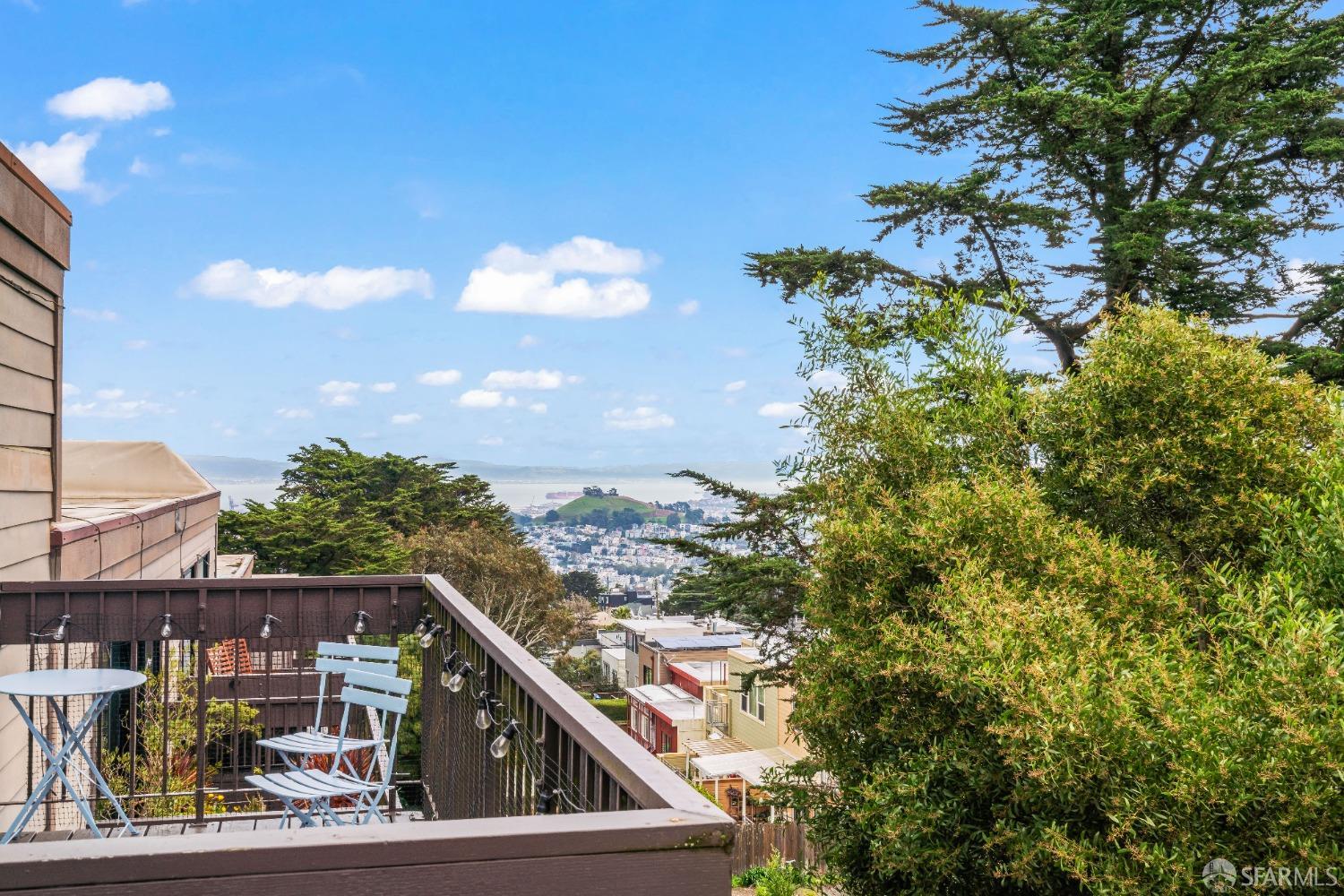 5175 Diamond Heights Boulevard # 209