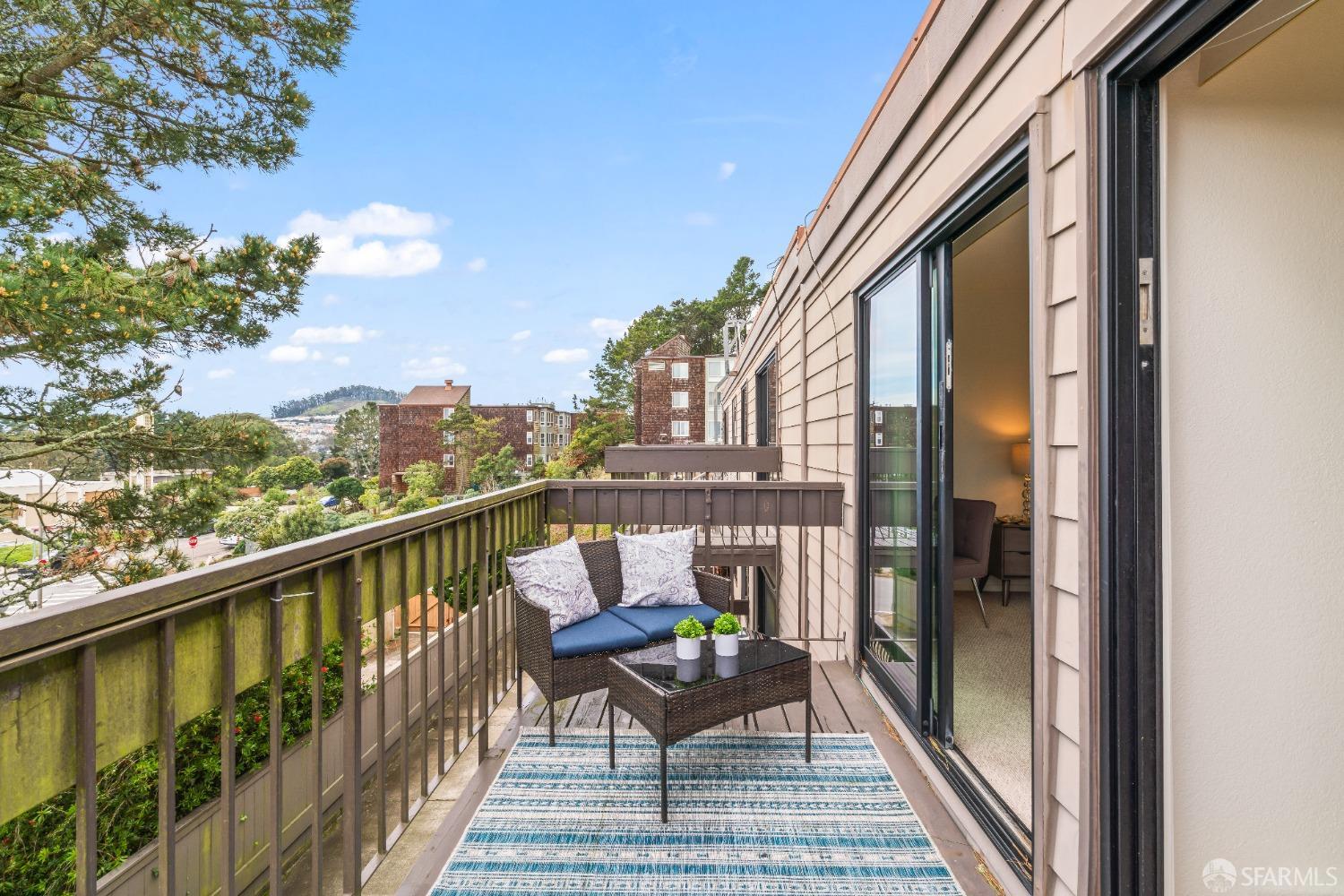 5175 Diamond Heights Boulevard # 209