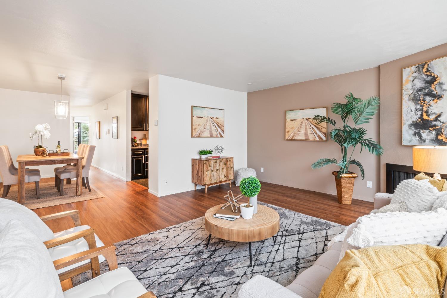 5175 Diamond Heights Boulevard # 209