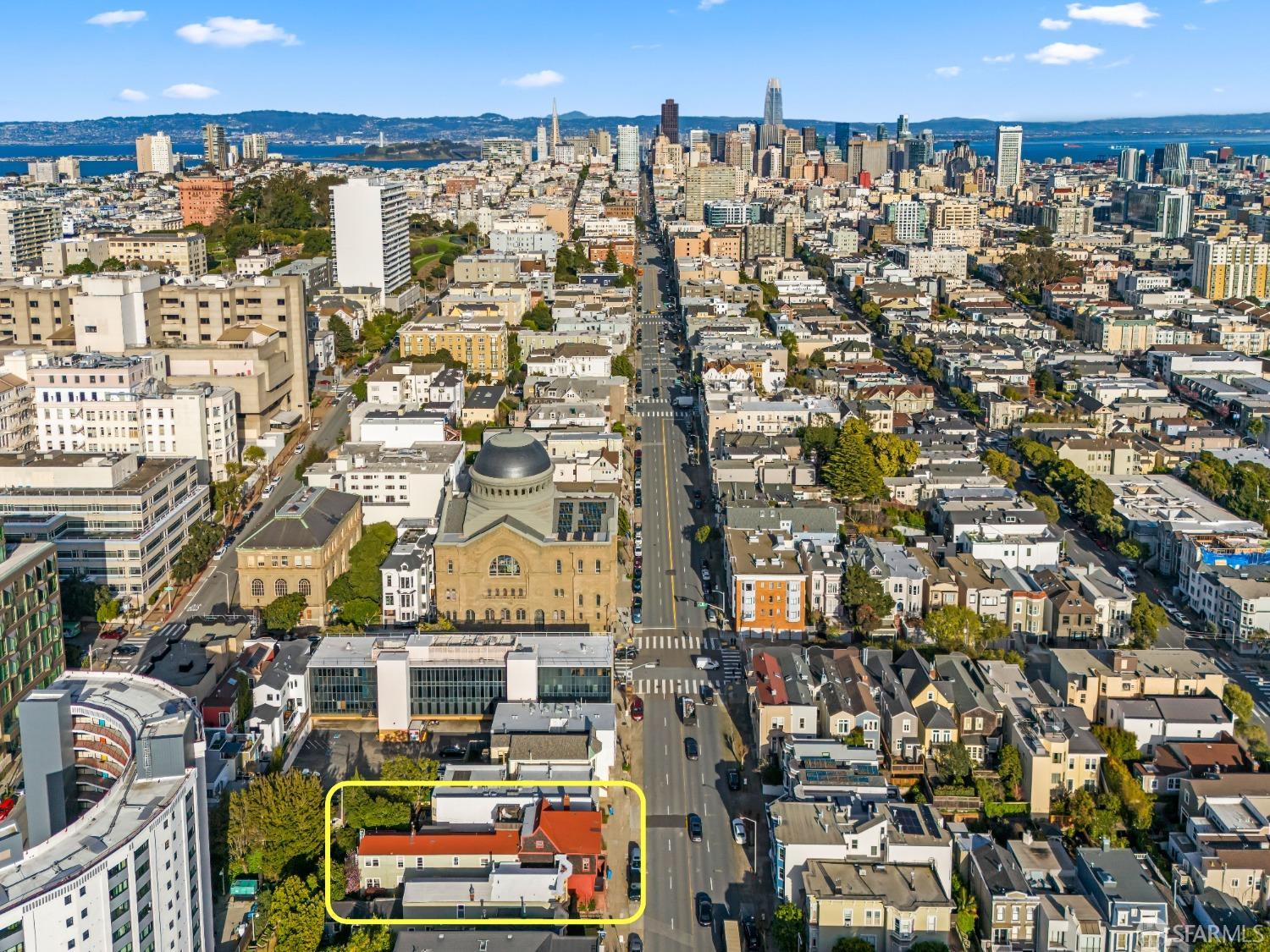 2332 California Street