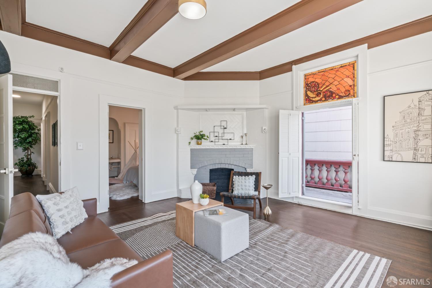 2332 California Street