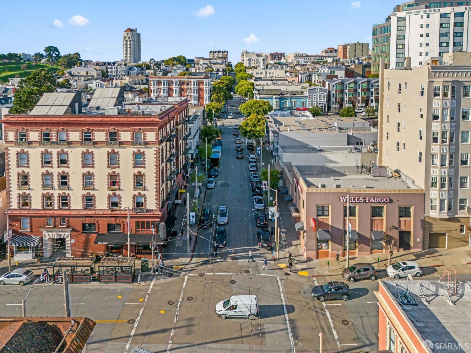 2332 California Street