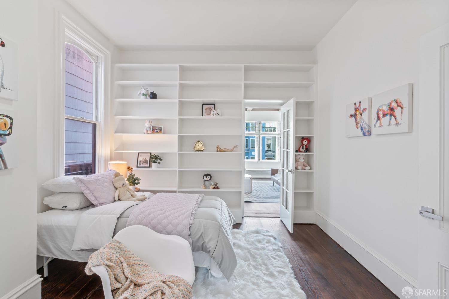 2332 California Street