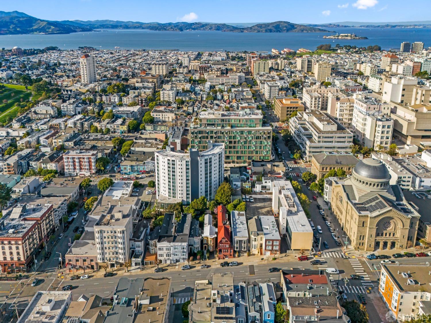 2332 California Street