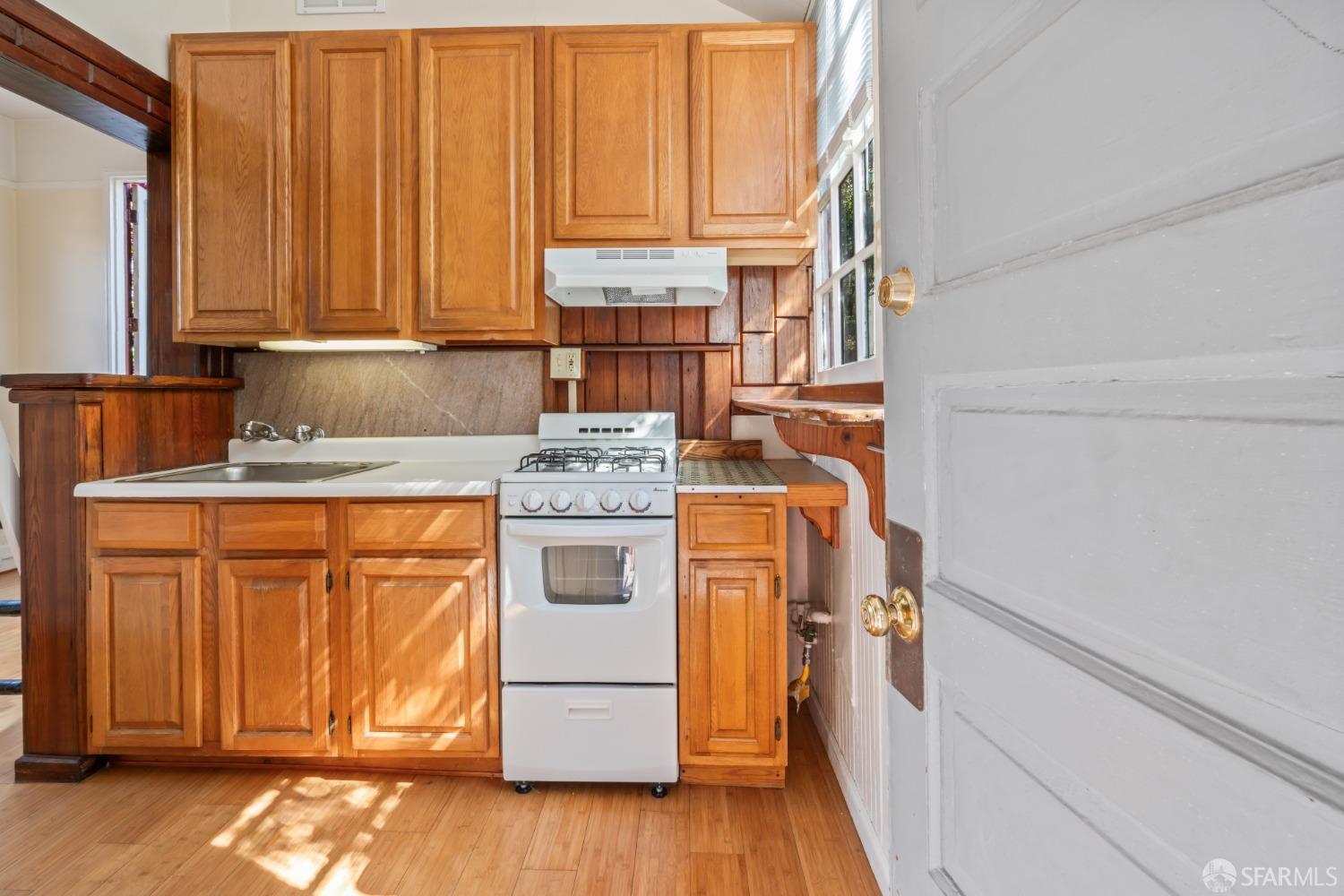 2332 California Street