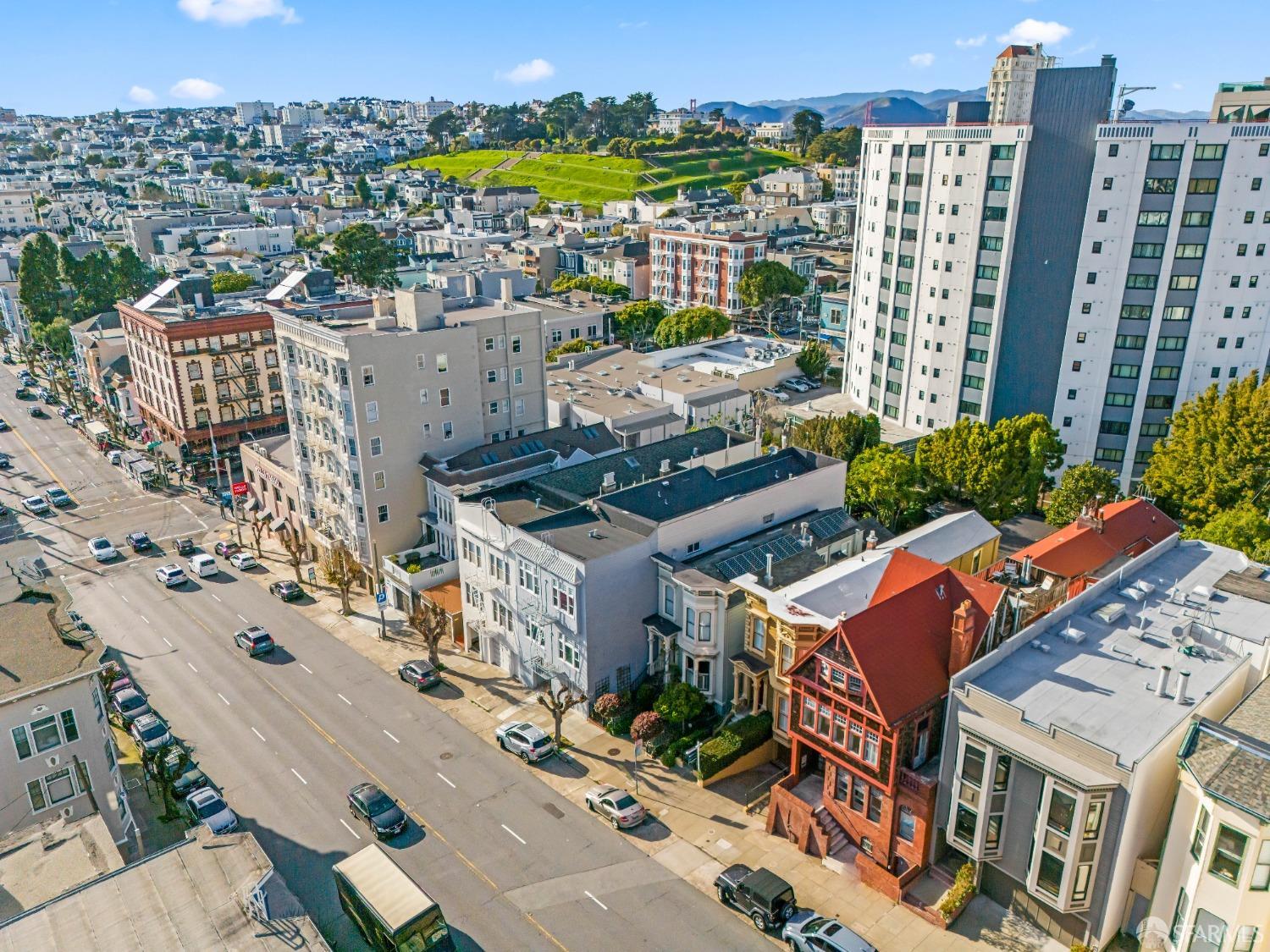 2332 California Street