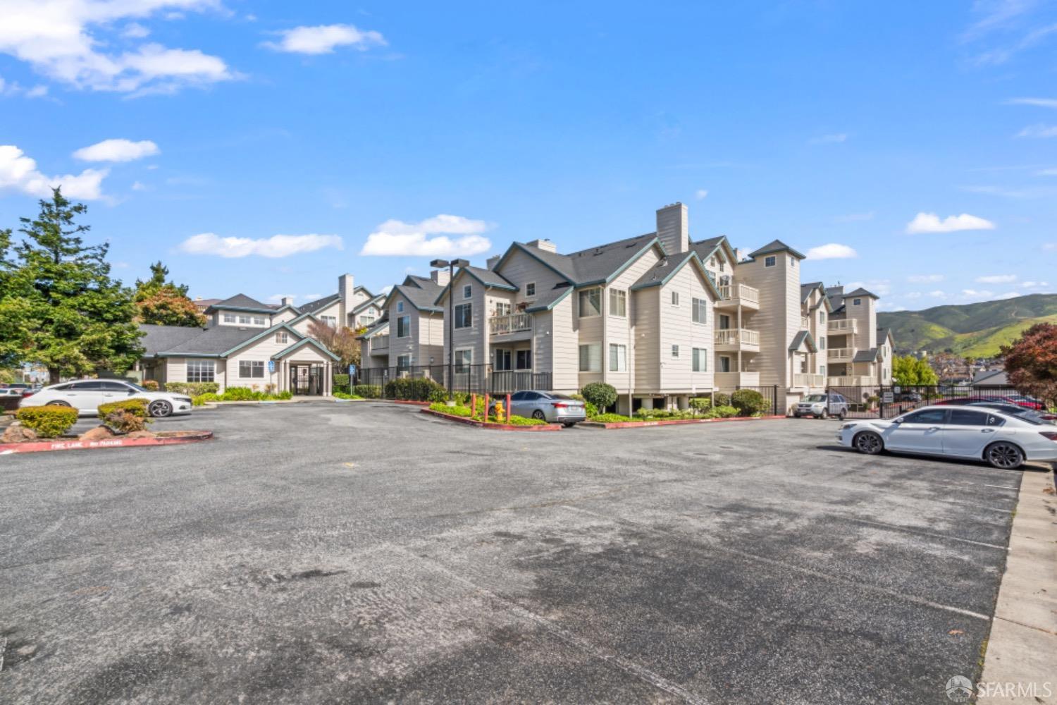 1400 El Camino Real Boulevard # 223