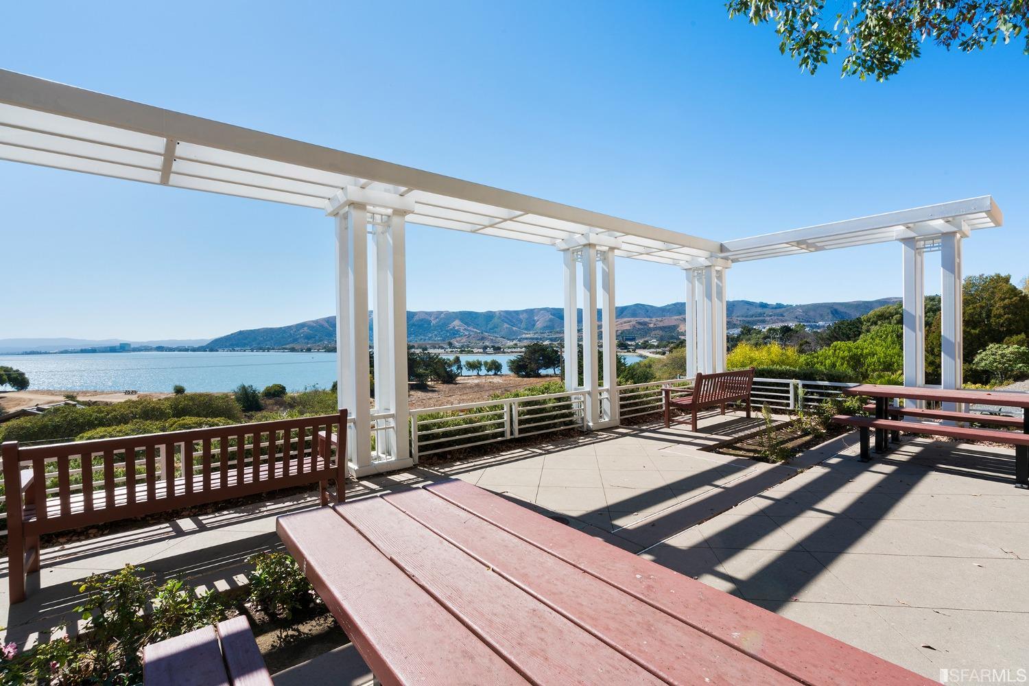 401 Crescent Court # 4101