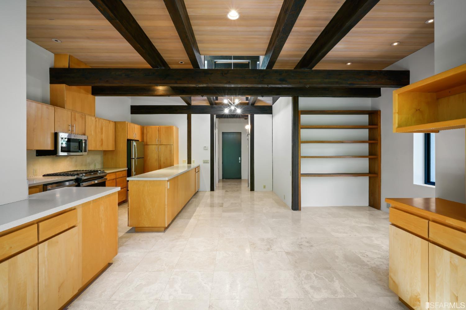 1350 Grand View Drive