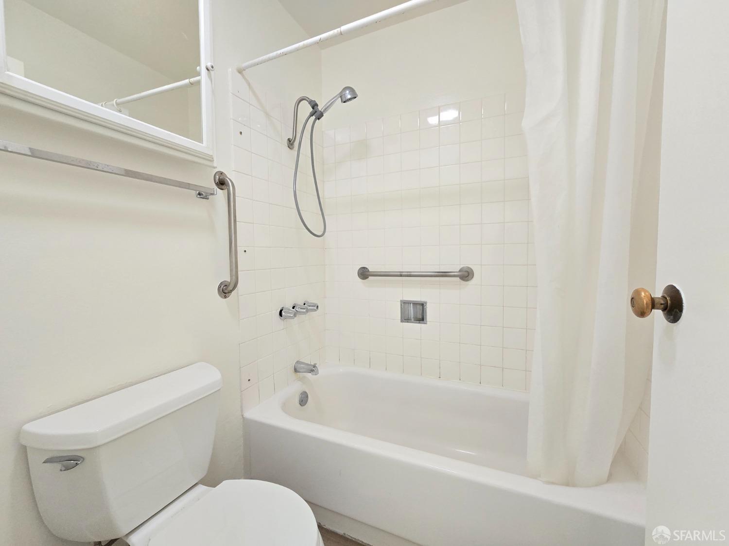 800 N Delaware Street # 209