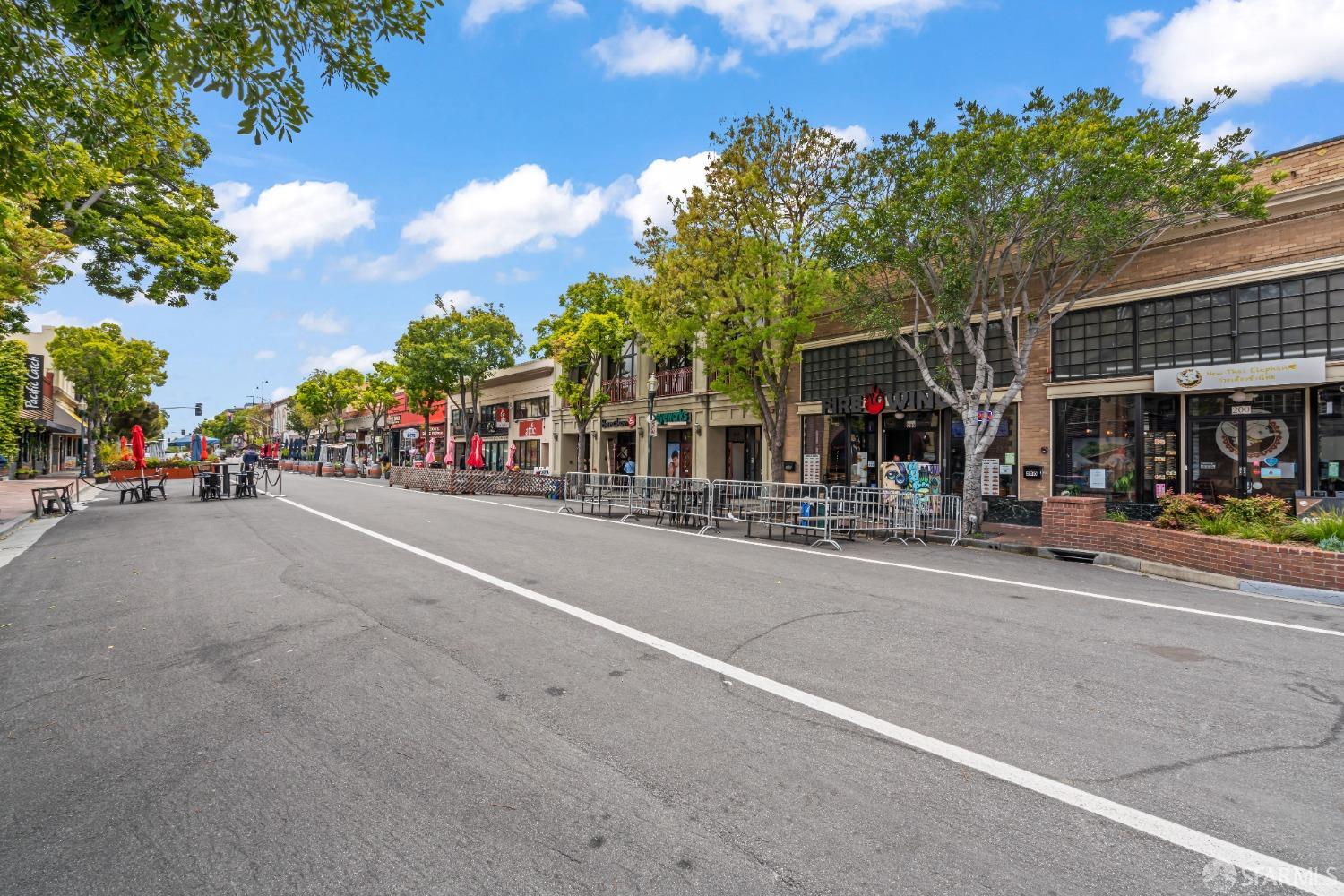 800 N Delaware Street # 209