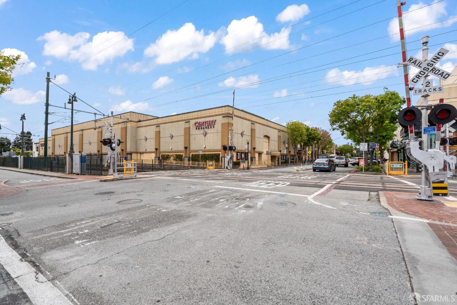 800 N Delaware Street # 209