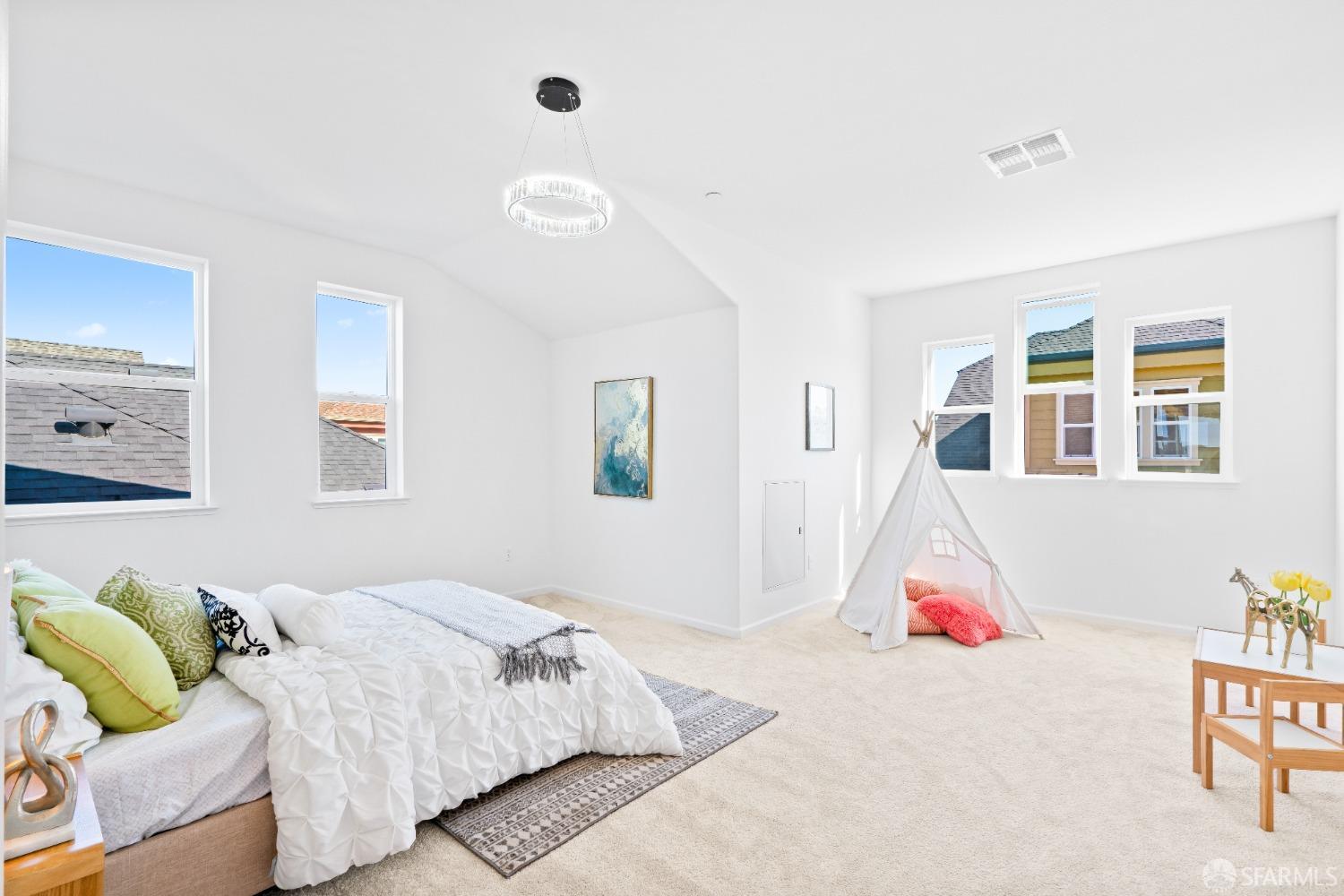 1870 John Muir Parkway