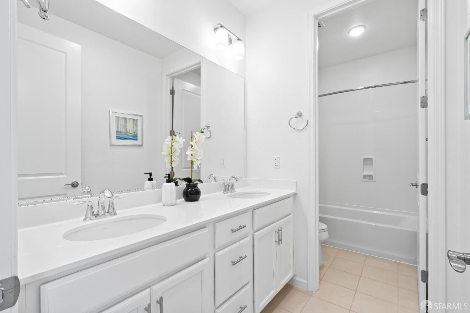 1870 John Muir Parkway