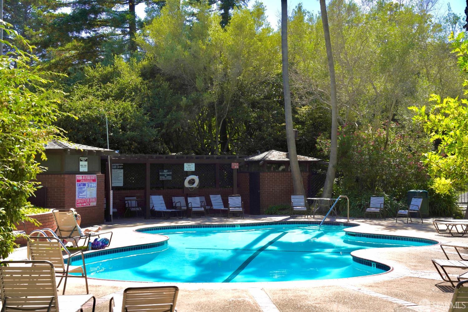 6102 Shelter Creek Lane