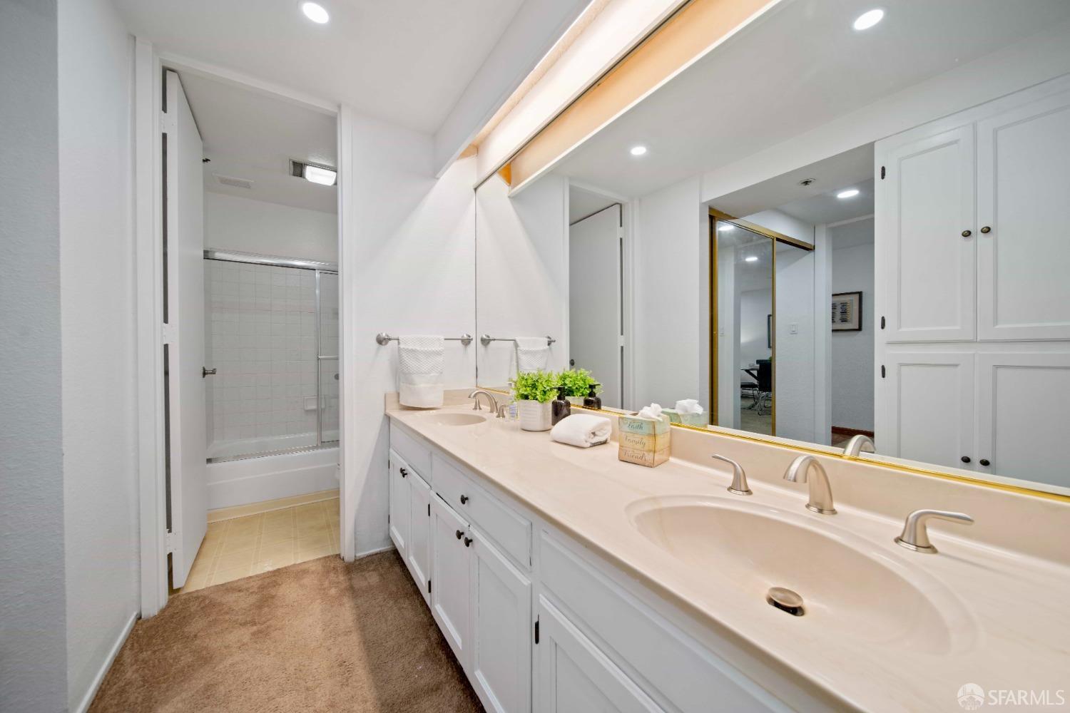 6102 Shelter Creek Lane