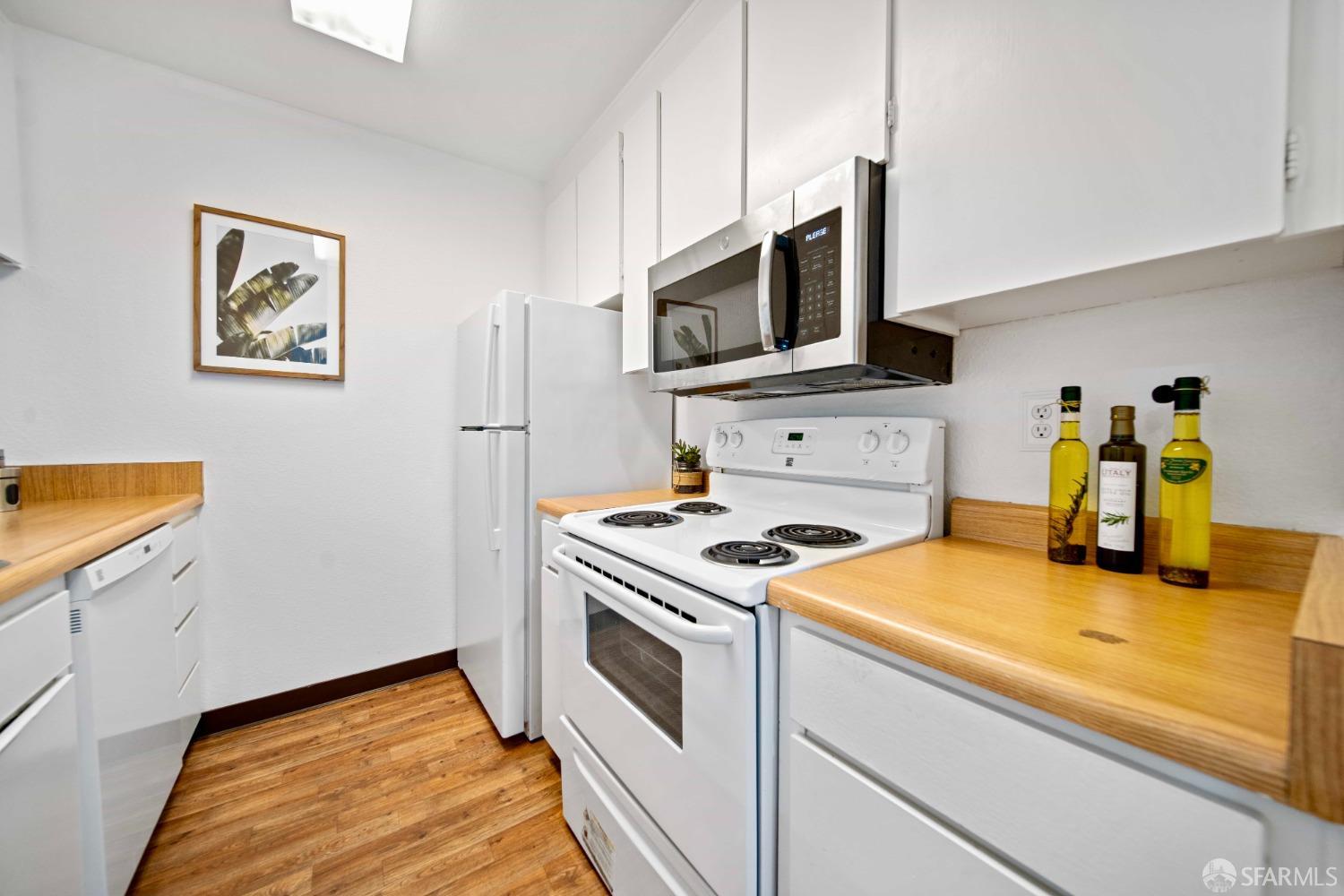 6102 Shelter Creek Lane